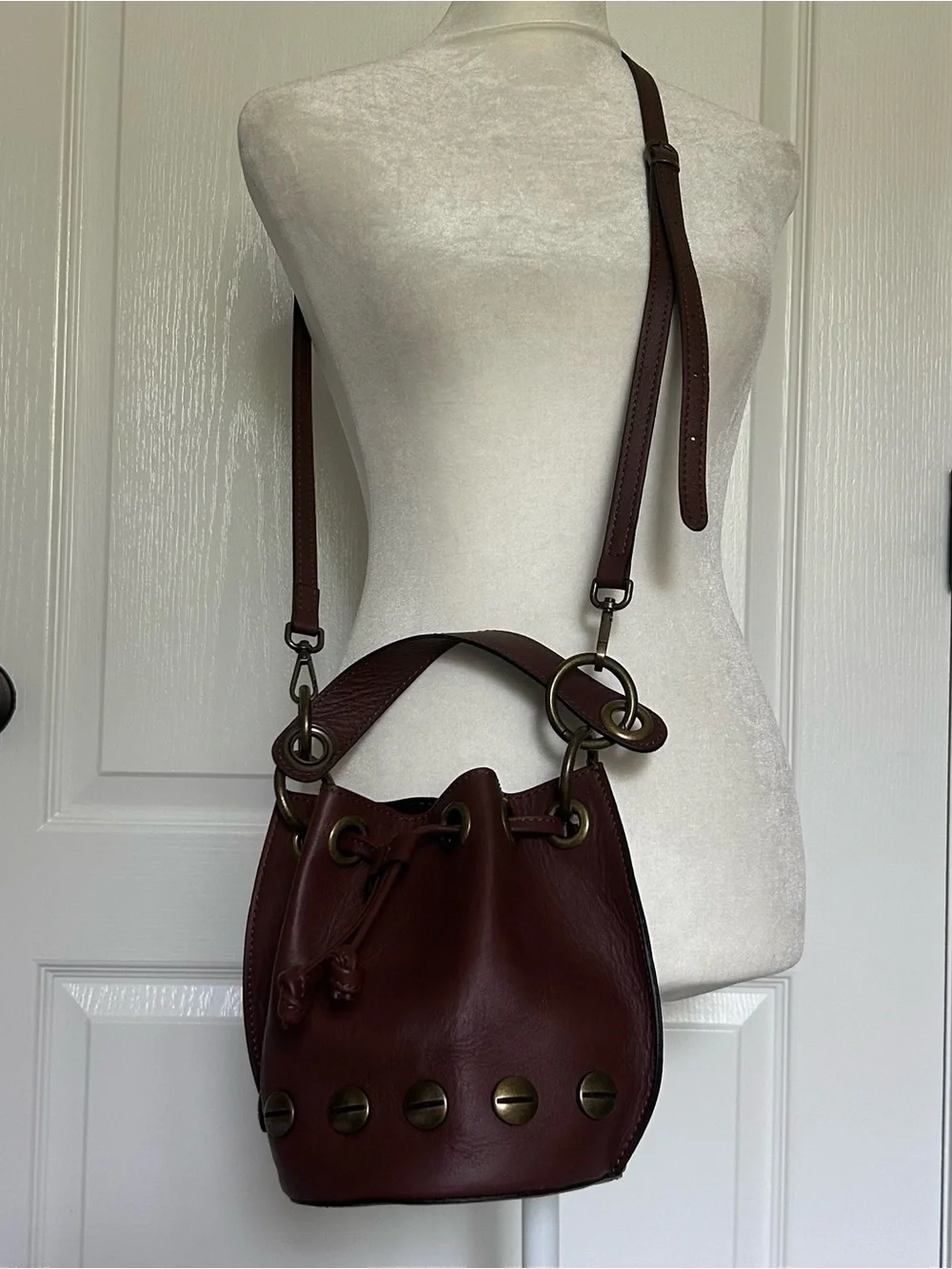 Stella Bianca Brown Italian Leather Brass Studded Drawcord Bucket Crossbody Bag